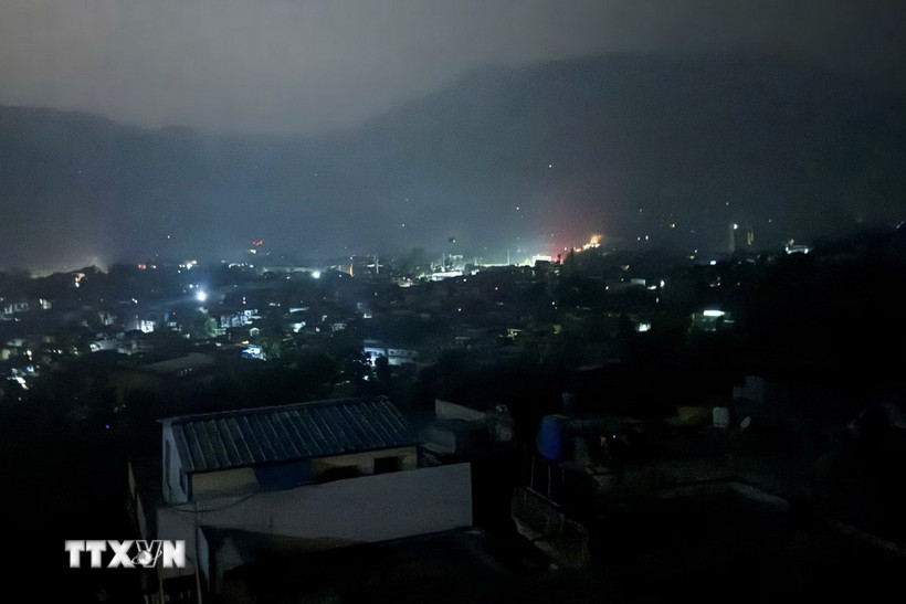 Quang cảnh thành phố Muzaffarabad ở khu vực Kashmir do Pakistan quản lý, một trong những địa điểm bị tấn công từ Ấn Độ, ngày 7/5/2025. (Ảnh: Reuters/TTXVN)