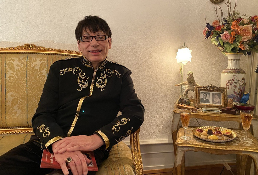 Ông Patrick-Édouard Bloch, con trai út của vua Bảo Đại - vị hoàng đế cuối cùng triều Nguyễn. (Ảnh: Thu Hà/Vietnam+)