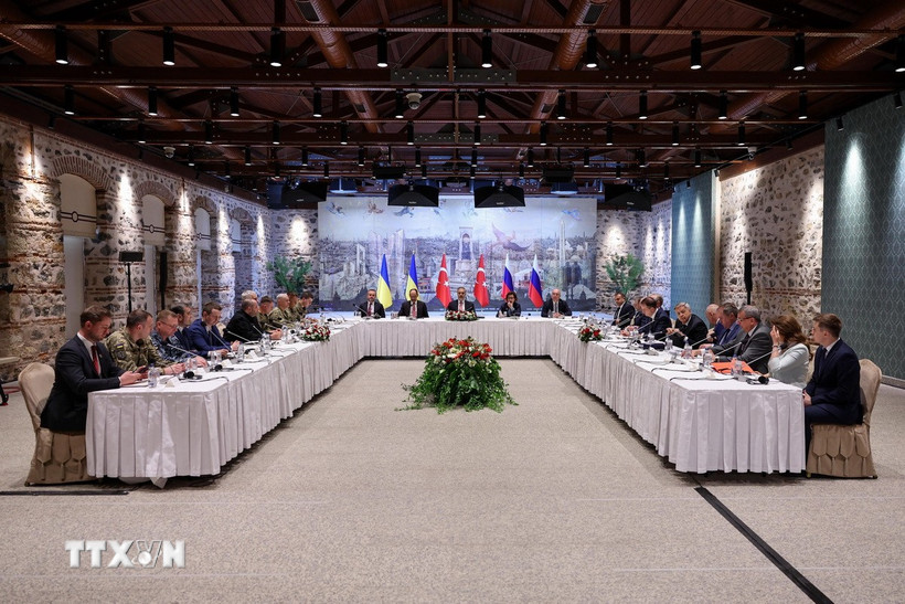 Cuộc đàm phán giữa phái đoàn Nga và Ukraine tại Istanbul (Thổ Nhĩ Kỳ), ngày 16/5/2025. (Ảnh: THX/TTXVN)