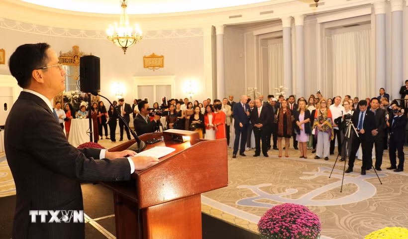 Đại sứ Việt Nam tại Canada Phạm Vinh Quang phát biểu tại Lễ kỷ niệm 79 năm Quốc khánh Việt Nam, hồi tháng Chín năm ngoái. (Ảnh minh họa: Trung Dũng/TTXVN)