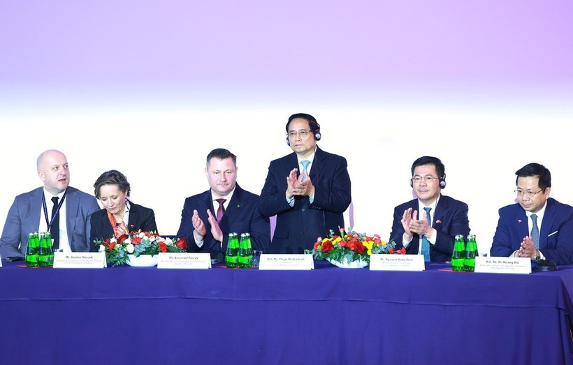 Thủ tướng Phạm Minh Chính dự Diễn đàn doanh nghiệp Ba Lan-Việt Nam. (Ảnh: Dương Giang/TTXVN)