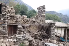 Hiện trường một động đất ở huyện Nurgal, tỉnh Kunar, Afghanistan tháng 9/2025. (Ảnh: THX/TTXVN)