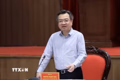 Trưởng ban Chính sách, chiến lược Trung ương Nguyễn Thanh Nghị, Trưởng đoàn Công tác Trung ương và Thường trực Ban Chỉ đạo xây dựng Đề án, chủ trì hội nghị. (Ảnh: Văn Điệp/TTXVN)