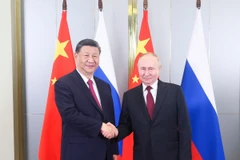 Chủ tịch Trung Quốc Tập Cận Bình (trái) và Tổng thống Nga Vladimir Putin tại cuộc gặp ở Astana, Kazakhstan ngày 3/7/2024. (Ảnh: THX/TTXVN)