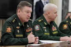 Tư lệnh quân đội Nga phụ trách quân khu trung tâm Alexander Lapin tham dự cuộc họp của Tổng thống Nga Vladimir Putin với các tư lệnh quân khu tại Moskva, ngày 15/5/2024. (Ảnh: Sputnik)