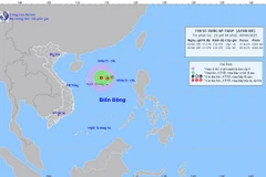 Dự báo trong 24 giờ tới, vùng áp thấp di chuyển chậm theo hướng Tây và có khả năng mạnh lên thành áp thấp nhiệt đới. (Nguồn: nchmf)