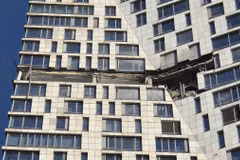Một tòa nhà bị hư hại sau khi bị tấn công bằng máy bay không người lái ngày 4/5. (Ảnh: Moskva News Agency)