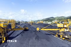 Một góc Công ty Tuyển than Cửa Ông, Quảng Ninh. (Ảnh: Đức Hiếu/TTXVN)