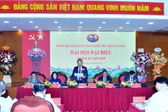 Đoàn Chủ tịch điều hành Đại hội. (Ảnh: Báo Nhân Dân)