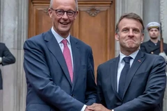 Thủ tướng Đức Friedrich Merz (trái) và Tổng thống Pháp Emmanuel Macron. (Nguồn: DW)