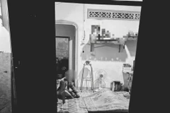 Đắk Lắk: Nghi án con trai đâm cha tử vong rồi treo cổ tự tử