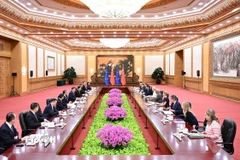 Toàn cảnh cuộc hội đàm giữa Chủ tịch Trung Quốc Tập Cận Bình và Chủ tịch Hội đồng châu Âu Antonio Costa, Chủ tịch Ủy ban châu Âu Ursula von der Leyen tại Bắc Kinh ngày 24/7/2025. (Ảnh: THX/TTXVN)