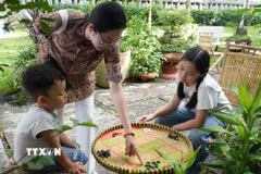 Sự bền vững của gia đình có quan hệ trực tiếp với sự bền vững của xã hội. Ảnh: minh họa. (Nguồn: TTXVN)