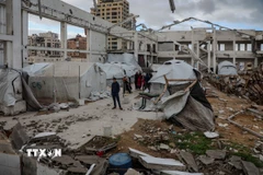 Người dân tại Gaza. (Ảnh: THX/TTXVN)