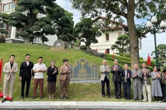 Lễ công nhận 12 cây cổ thụ là Cây Di sản Việt Nam tại Khu nghỉ dưỡng chăm sóc sức khỏe SenNa, Bắc Ninh. (Ảnh: BTC)