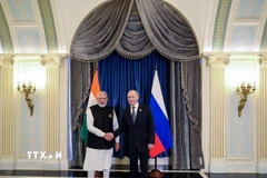Tổng thống Nga Vladimir Putin (phải) và Thủ tướng Ấn Độ Narendra Modi tại cuộc gặp ở Thiên Tân, Trung Quốc ngày 1/9/2025. (Ảnh: ANI/TTXVN)