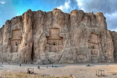 Khu di chỉ khảo cổ Naqsh-e Rostam ở Marvdasht, miền Nam Iran. (Ảnh: arkeonews)