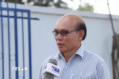 Ông Sombat Itthavong, Phó Chủ tịch huyện Sepon, tỉnh Savannakhet, chia sẻ về vai trò và đóng góp của công ty Việt Nam với địa phương. (Ảnh: Xuân Tú/TTXVN)