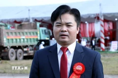 Ông Hoàng Trung Dũng, Phó Chủ tịch UBND xã Khuất Xá, tỉnh Lạng Sơn chia sẻ với phóng viên. (Ảnh: Văn Đạt/TTXVN)