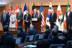 Thứ trưởng Ngoại giao Hàn Quốc Kim Hong-kyun phát biểu trong cuộc họp báo tại trụ sở bộ ở Seoul ngày 16/10/2024 thông báo về việc thành lập Đội giám sát trừng phạt đa phương đối với Triều Tiên. (Ảnh: Yonhap)