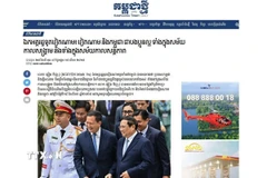 Tờ Kampuchea Thmey Daily ngày 19/8 đăng bài viết với tiêu đề “Đại sứ Việt Nam: Việt Nam và Campuchia là anh em tốt, cả trong thời chiến lẫn thời bình” (Ảnh chụp màn hình/TTXVN phát)