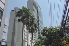 Động đất 7,7 độ ở Thái Lan: Người dân hoảng loạn tháo chạy khỏi các nhà cao tầng