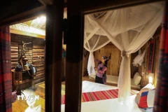 Không gian phòng nghỉ, lưu trú tại Homestay Y Múa xã Pà Cò. (Ảnh: Trọng Đạt/TTXVN)