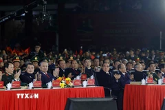 Tổng Bí thư Tô Lâm, các đồng chí lãnh đạo, nguyên lãnh đạo Đảng, Nhà nước dự Chương trình kỷ niệm 85 năm Ngày Bác Hồ về nước Trực tiếp Lãnh đạo Cách mạng Việt Nam (28/1/1941-28/1/2026) “Hai tay xây dựng một sơn hà” tại Cao Bằng. (Ảnh: Thống Nhất/TTXVN)