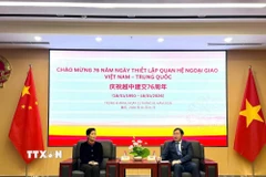 Tổng Lãnh sự Bùi Nguyên Long nhấn mạnh ý nghĩa tốt đẹp của quan hệ hữu nghị “vừa là đồng chí, vừa là anh em” giữa hai nước. (Ảnh: TTXVN phát)