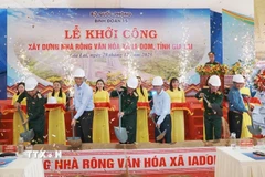 Quang cảnh Lễ khởi công Nhà rông văn hóa xã biên giới Ia Dom, tỉnh Gia Lai. (Ảnh: Hồng Điệp/TTXVN)