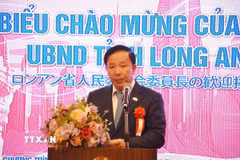 Chủ tịch UBND tỉnh Long An Nguyễn Văn Út phát biểu tại “Chương trình xúc tiến đầu tư - thương mại Long An - Nhật Bản năm 2025”. (Ảnh: Nguyễn Tuyến/TTXVN)