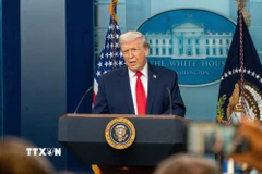 Tổng thống Mỹ Donald Trump phát biểu tại cuộc họp báo ở Nhà Trắng, Washington, D.C. (Ảnh: THX/TTXVN)