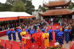 Lễ khai bút Đền thờ nhà giáo Chu Văn An, Chí Linh, Hải Phòng. (Ảnh: Diệu Thúy/TTXVN)