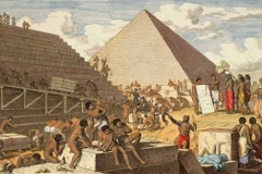 Trên công trường xây dựng kim tự tháp Ai Cập. (Nguồn: Neville Dear)