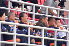 Huấn luyện viên Mai Đức Chung tìm nhân tố mới cho đội tuyển nữ Việt Nam