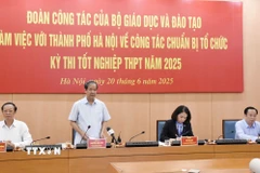 Bộ trưởng Bộ Giáo dục và Đào tạo Nguyễn Kim Sơn phát biểu chỉ đạo tại buổi làm việc. (Ảnh: Nguyễn Cúc/TTXVN)