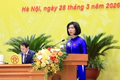 Chủ tịch Hội đồng Nhân dân thành phố Hà Nội Phùng Thị Hồng Hà phát biểu khai mạc kỳ họp. (Nguồn: Báo Hà Nội Mới)