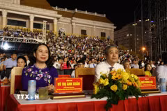 Phó Chủ tịch nước Võ Thị Ánh Xuân tham dự đêm khai mạc Festival Biển Khánh Hòa 2026. (Ảnh: Đặng Tuấn/TTXVN)