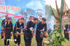 Tái hiện Lễ Gầu tào của dân tộc Mông tỉnh Lai Châu. (Ảnh: Khánh Hòa/TTXVN)