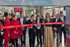 Ngày 12/2, hãng hàng không Avianca của Colombia đã nối lại các chuyến bay thẳng hàng ngày giữa Bogotá và Caracas của Venezuela. (Nguồn: thecitypaperbogota)