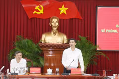 Ông Lê Quang Tùng, Ủy viên Ban Chấp hành Trung ương Đảng, Bí thư Thành ủy, Trưởng Ban Chỉ đạo thành phố Cần Thơ về phòng, chống tham nhũng, lãng phí, tiêu cực phát biểu tại phiên họp. (Ảnh: Ngọc Thiện/TTXVN)