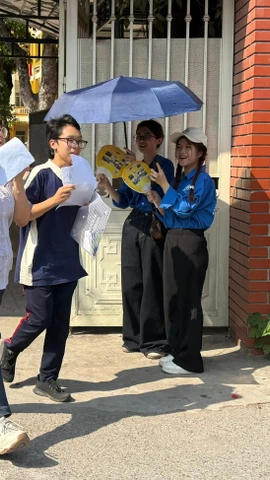 Học sinh Hà Nội dự thi vào lớp 10. (Ảnh: PV/Vietnam+)