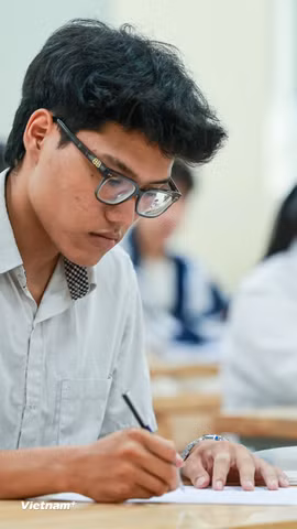 Thí sinh dự thi Tốt nghiệp Trung học phổ thông. (Ảnh: PV/Vietnam+)