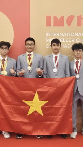 Cả 4 học sinh Việt Nam dự thi Kỳ thi Olympic Hóa học Quốc tế Mendeleev (IMChO) lần thứ 60 đều đoạt huy chương. (Ảnh: Vietnam+)