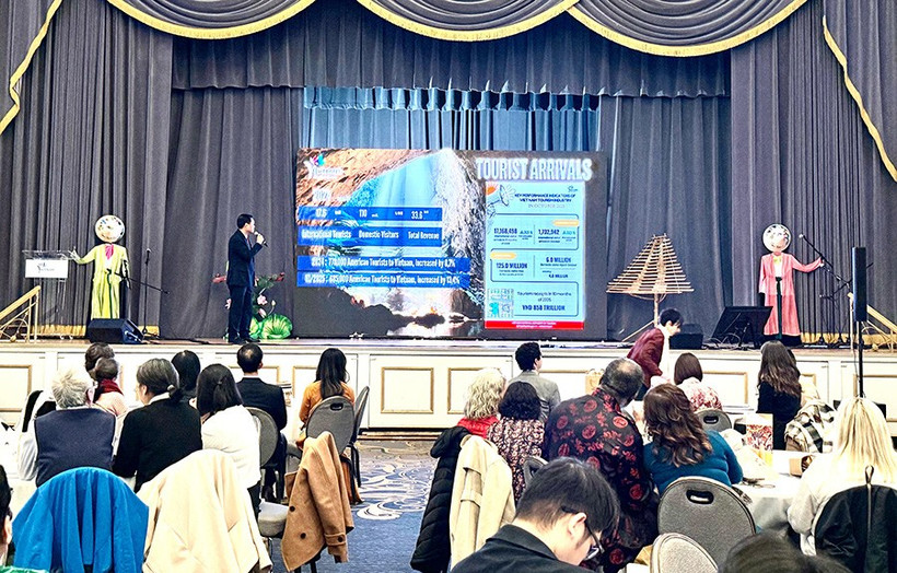 Cục Du lịch Quốc gia Việt Nam đang tiếp tục chương trình giới thiệu du lịch Việt Nam tại thành phố Boston. (Ảnh: Cục DLQGVN)