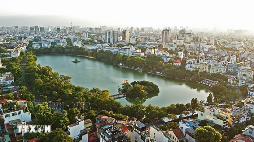 Một số đoạn phố khu vực hồ Gươm nằm trong tuyến đường hạn chế xe trên 16 giờ cao điểm. (Ảnh minh họa: TTXVN)