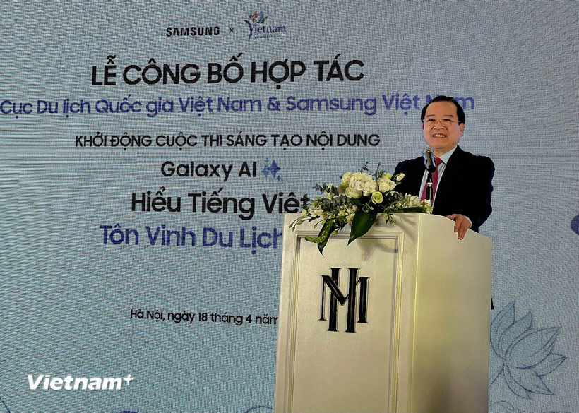Phó Cục trưởng Cục Du lịch Quốc gia Việt Nam, ông Hà Văn Siêu công bố khởi động sự kiện. (Ảnh: Mai Mai/Vietnam+)