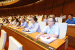 Đoàn đại biểu Quốc hội tỉnh Hưng Yên lấy ý kiến về dự kiến Chương trình giám sát của Quốc hội năm 2020. (Ảnh: Doãn Tấn/TTXVN)