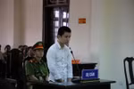 Bị cáo Lê Văn Hoài trong phiên tòa sơ thẩm. (Ảnh: Thanh Thủy/TTXVN)