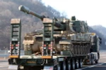 Bích kích pháo của Hàn Quốc được triển khai ở thành phố biên giới Paju, gần Khu phi quân sự (DMZ). (Nguồn: YONHAP/TTXVN)